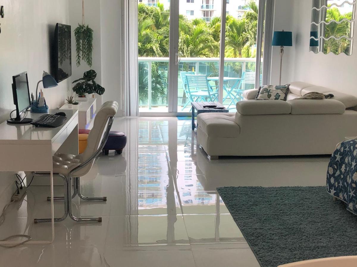 The Blue Island Lägenhet Miami Beach Exteriör bild